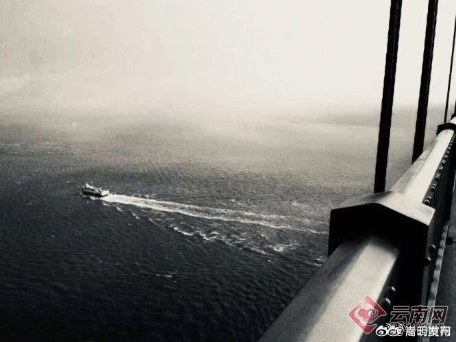 专栏作家瑛子“双城浮云”观念摄影作品展在昆明举办