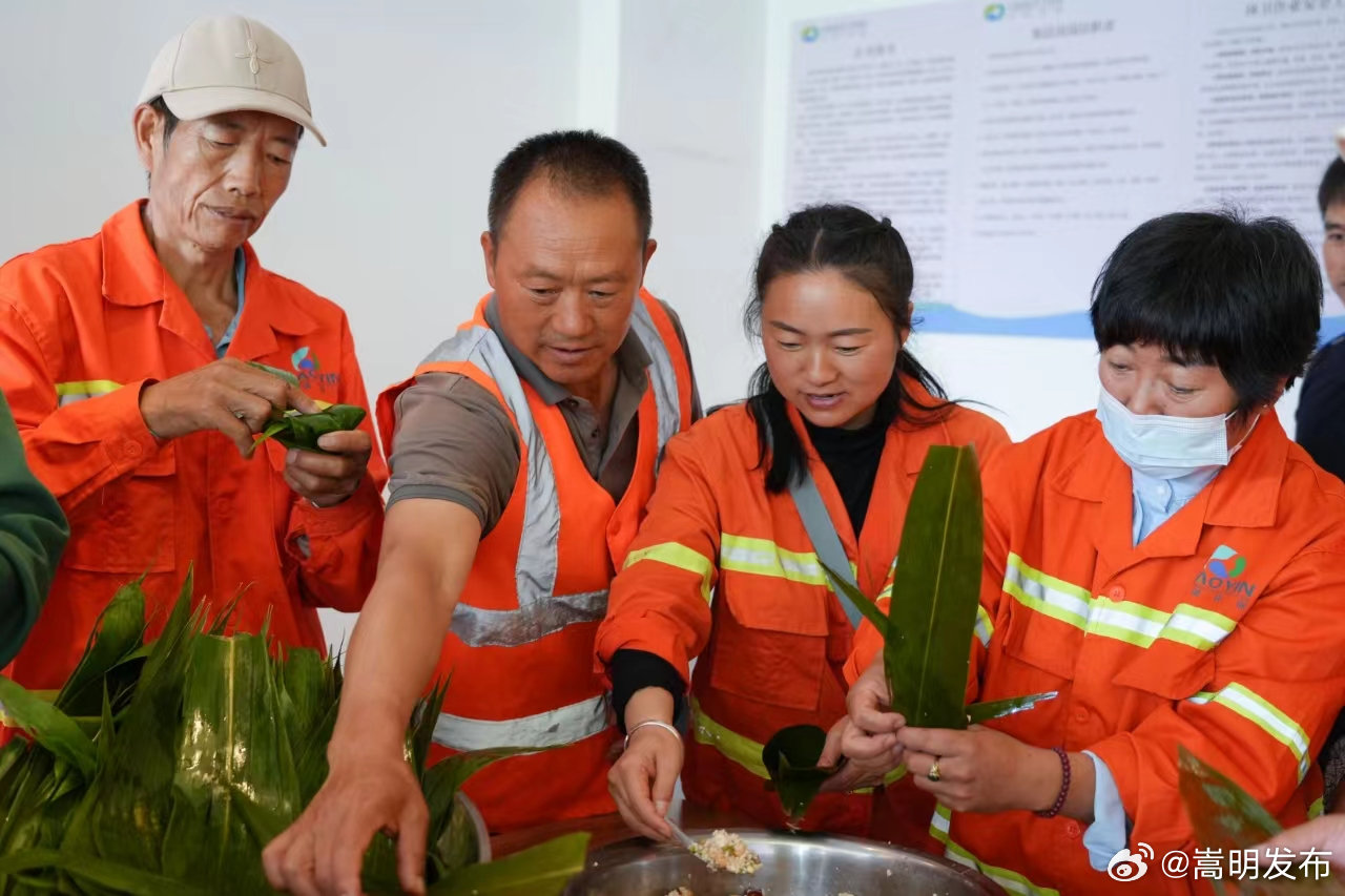夏日服务季行动丨500多户外劳动者收到暖心礼包