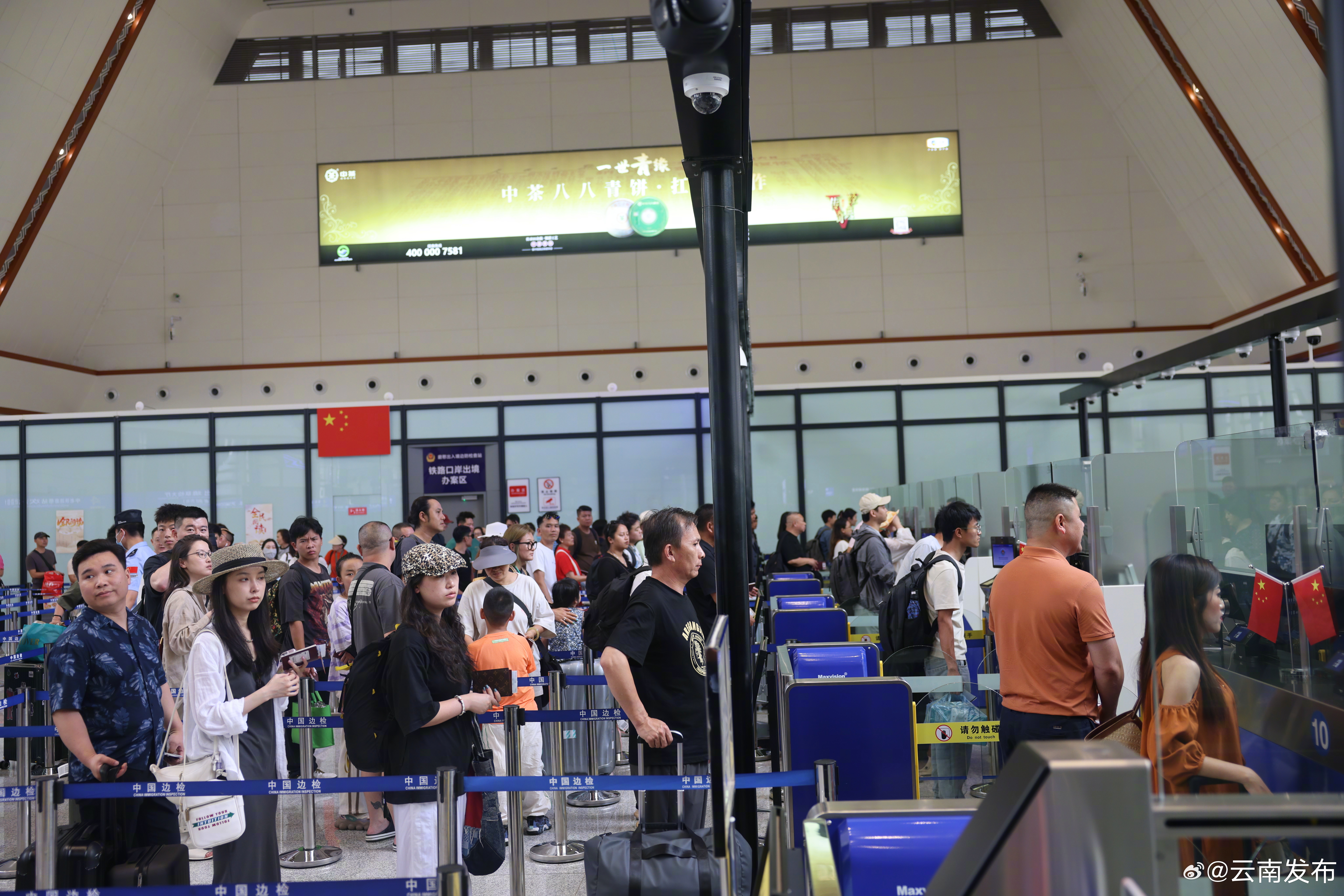 磨憨口岸累计验放出入境旅客超21万余人次