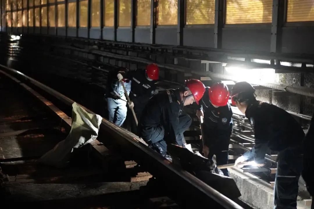 8099999街头巷尾微信