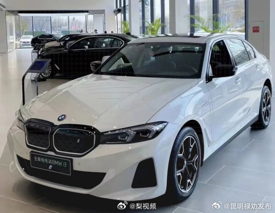 宝马奔驰卖不动了吗？宝马奔驰降价超10万也卷不过国产