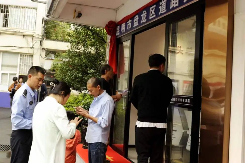 8099999街头巷尾微信