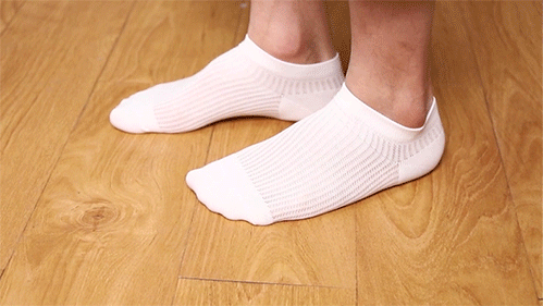 穿袜子睡觉可能影响血液循环