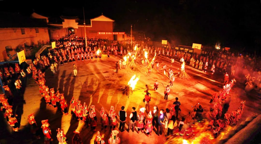 8099999街头巷尾微信