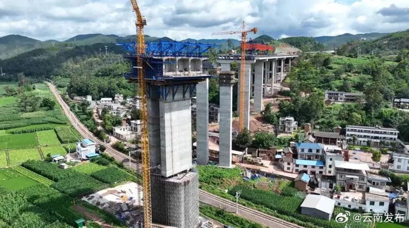 姚南高速最长隧道左幅贯通！有望年底实现通车