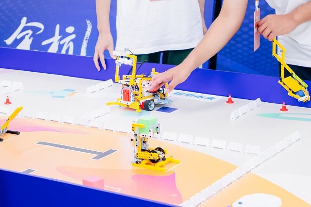 昆明西山教育体育