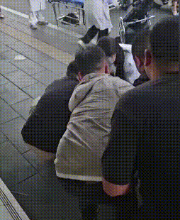 8099999街头巷尾微信