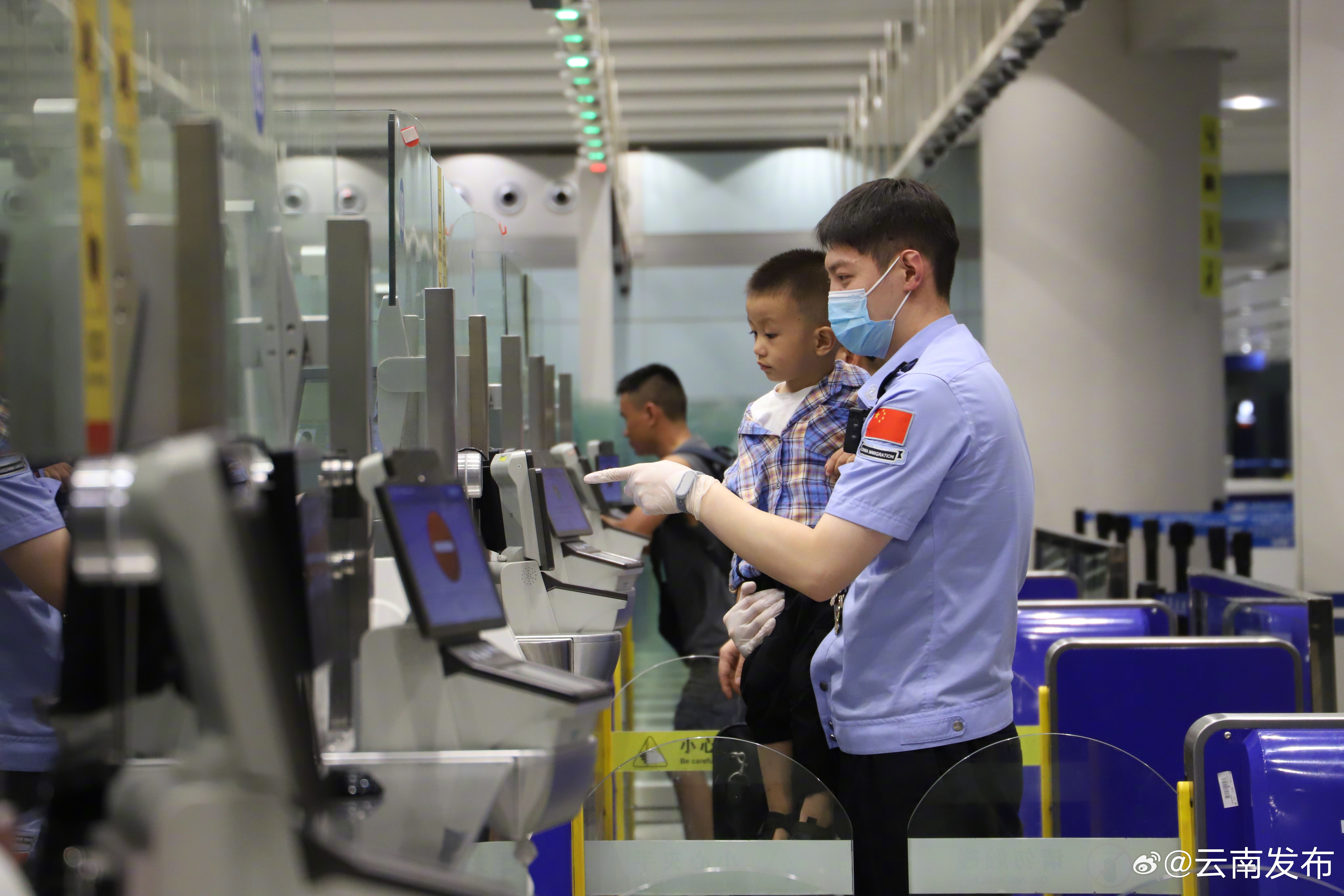 昆明机场口岸进出境旅客量创单月新高