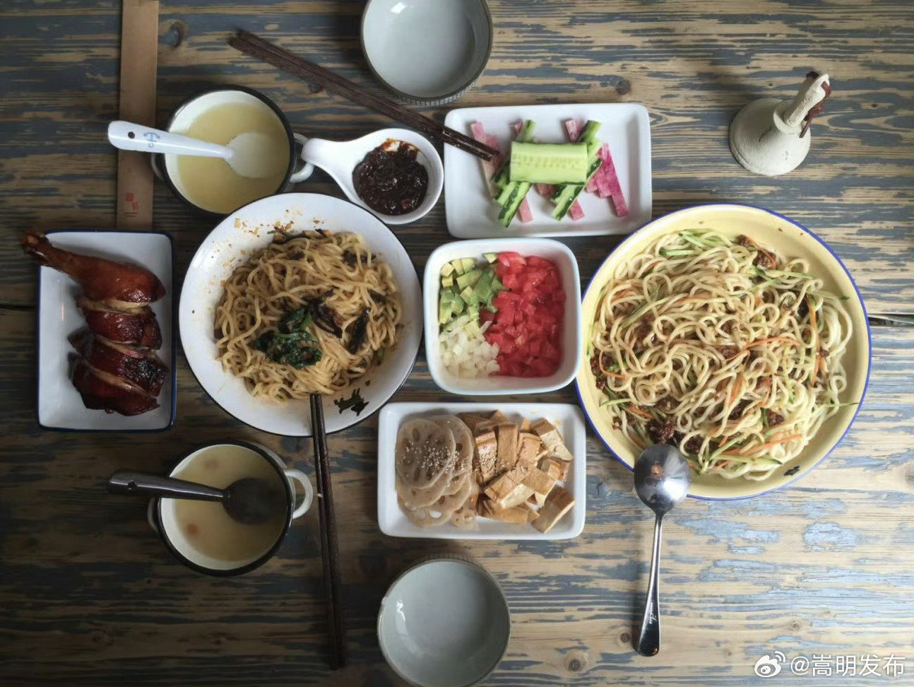 牙齿长得乱根源在吃饭