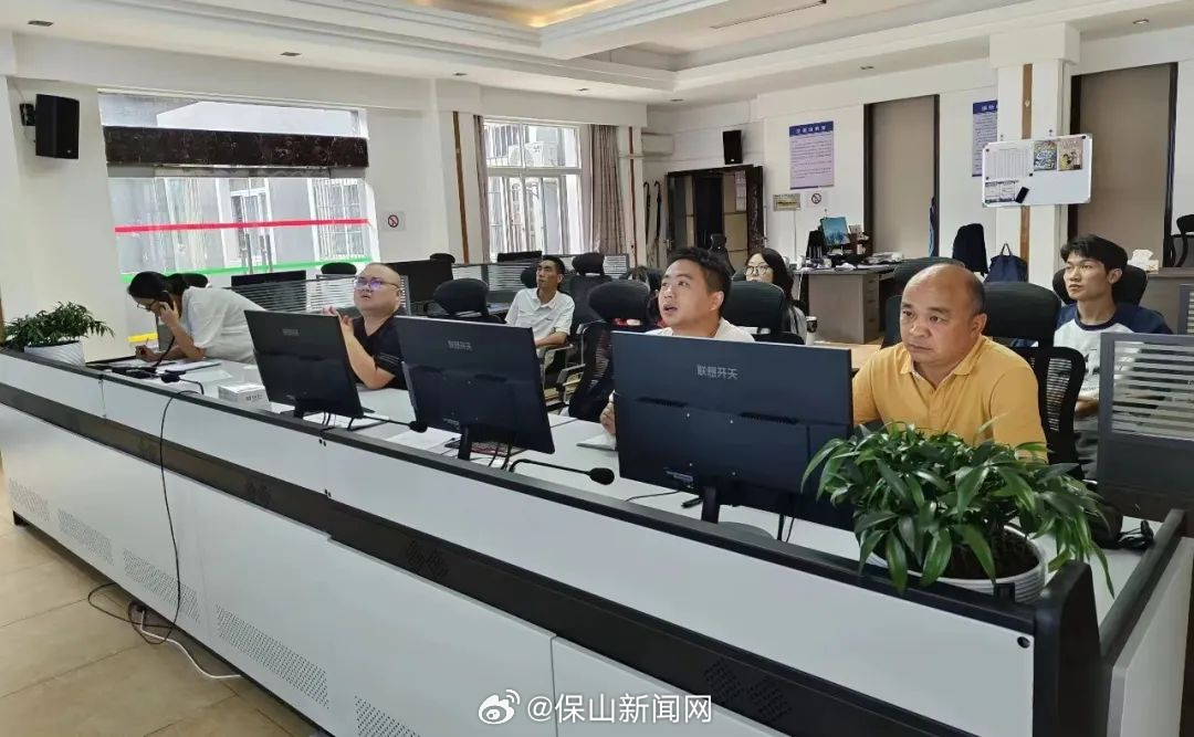 龙陵：推进“12345”热线办理监督 让便民热线实起来