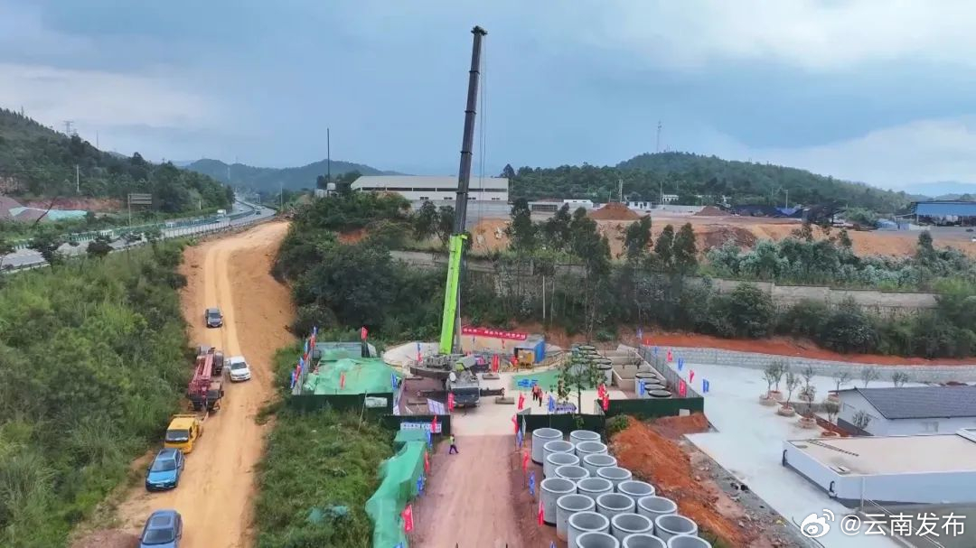 滇中引水二期配套工程玉溪段红塔干线石花水库顶管段顺利贯通