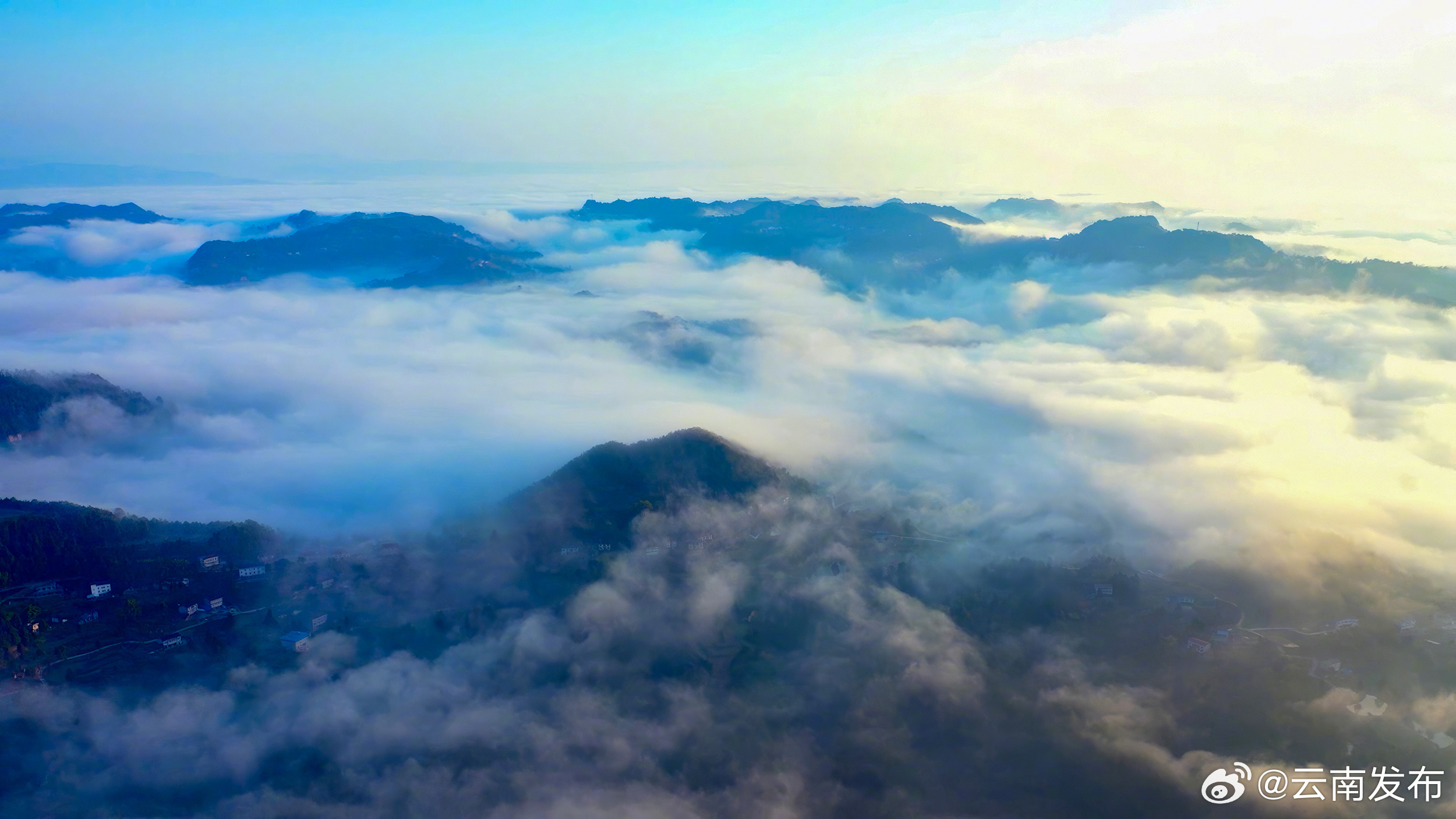 云南发布