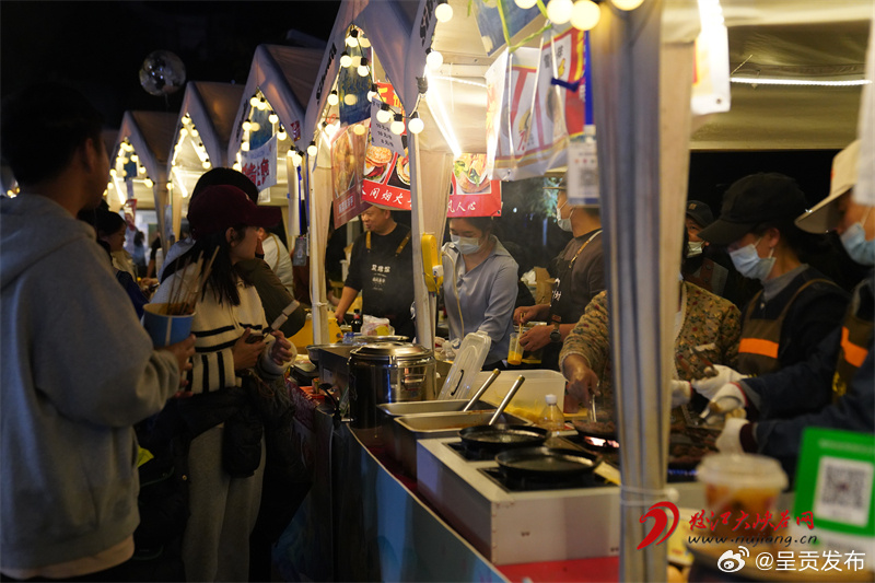 “阔时”美食季热闹开市