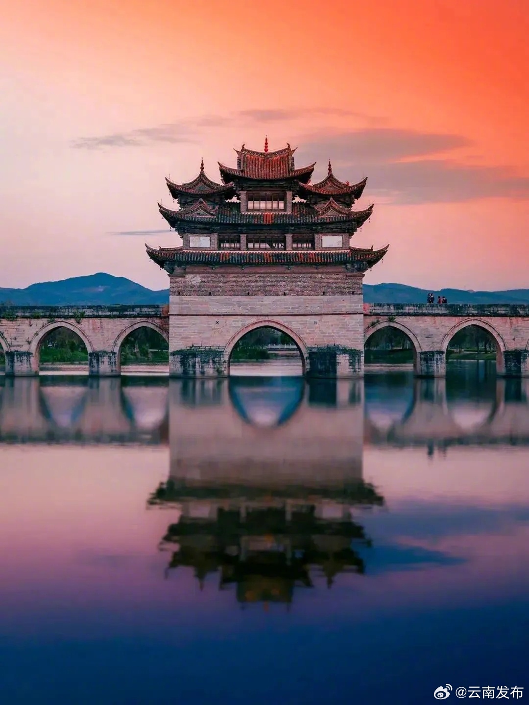 昆明长水国际机场至建水专线来了！