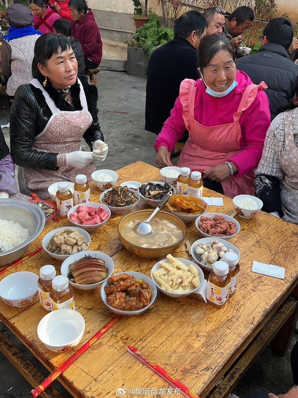 古城区七河镇：客事情意浓 十碗一碟树新风