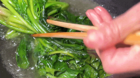 青菜焯水凉水下锅还是热水下锅