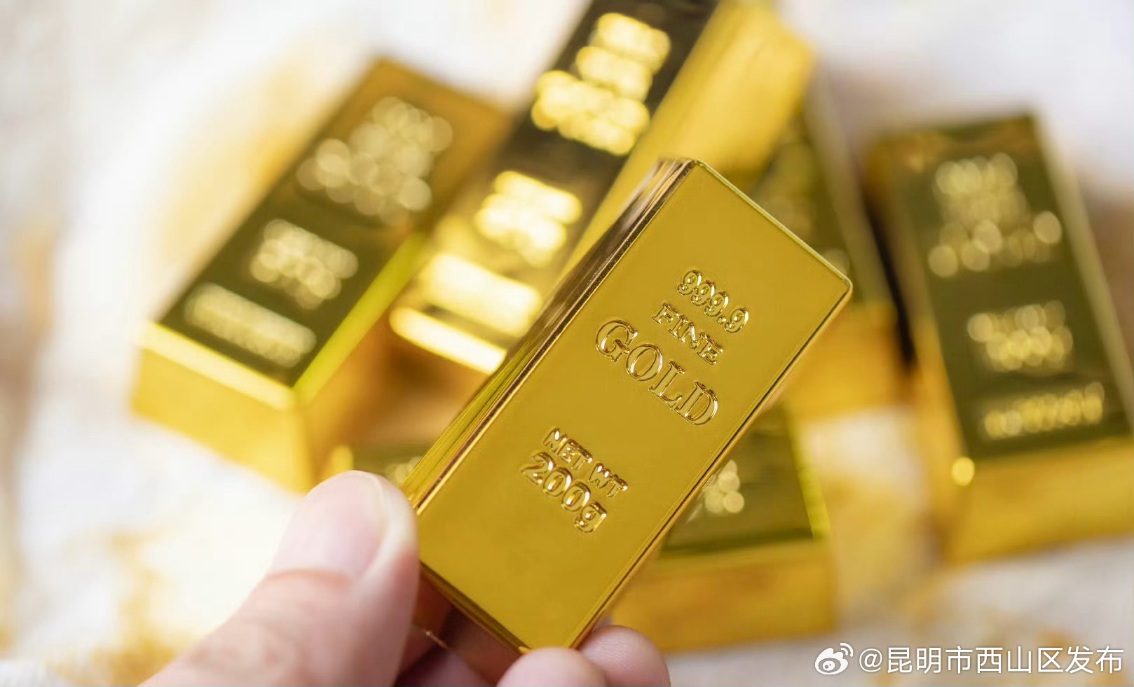 金价又新高了，金价涨到2952美元