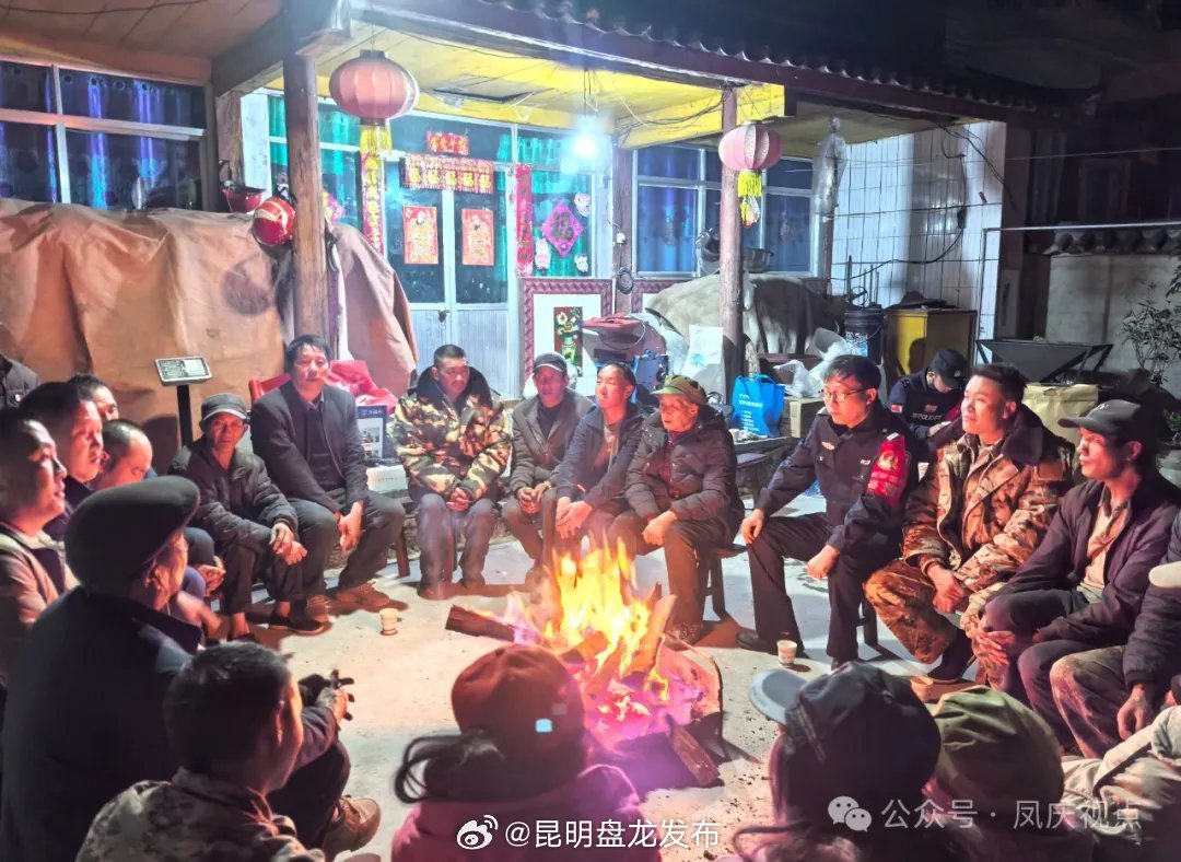 “火塘警话”让普法宣传暖心更入心