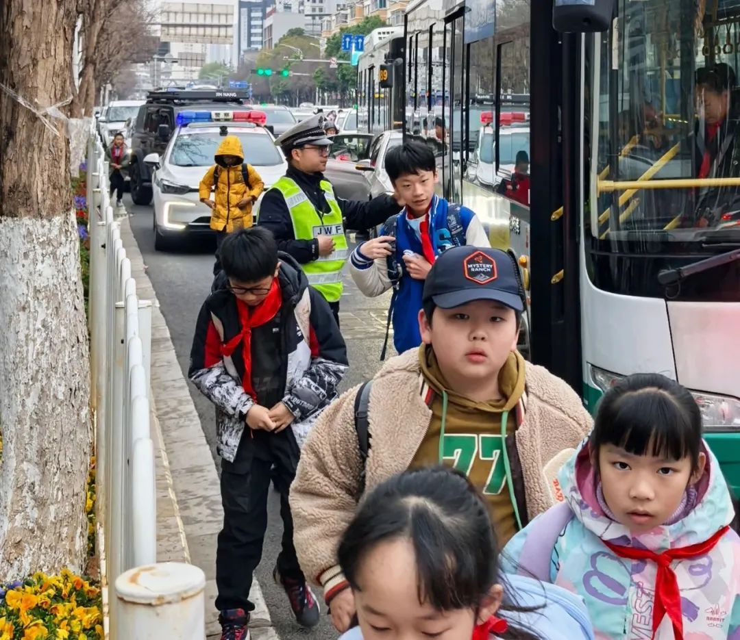 盘龙教育