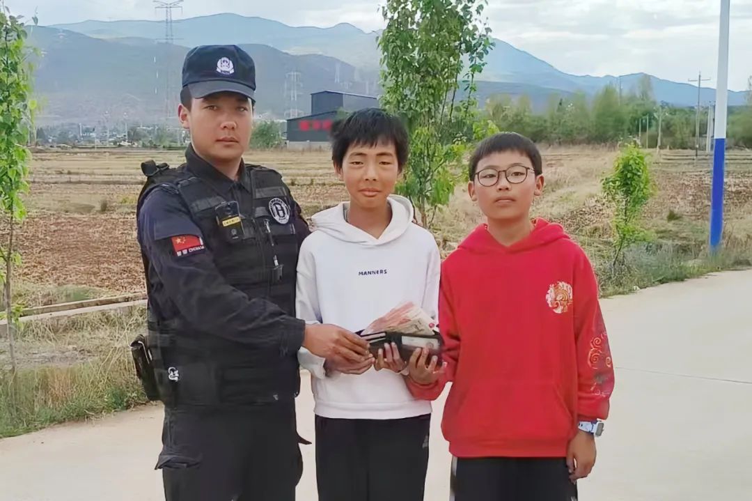 云南丽江警方