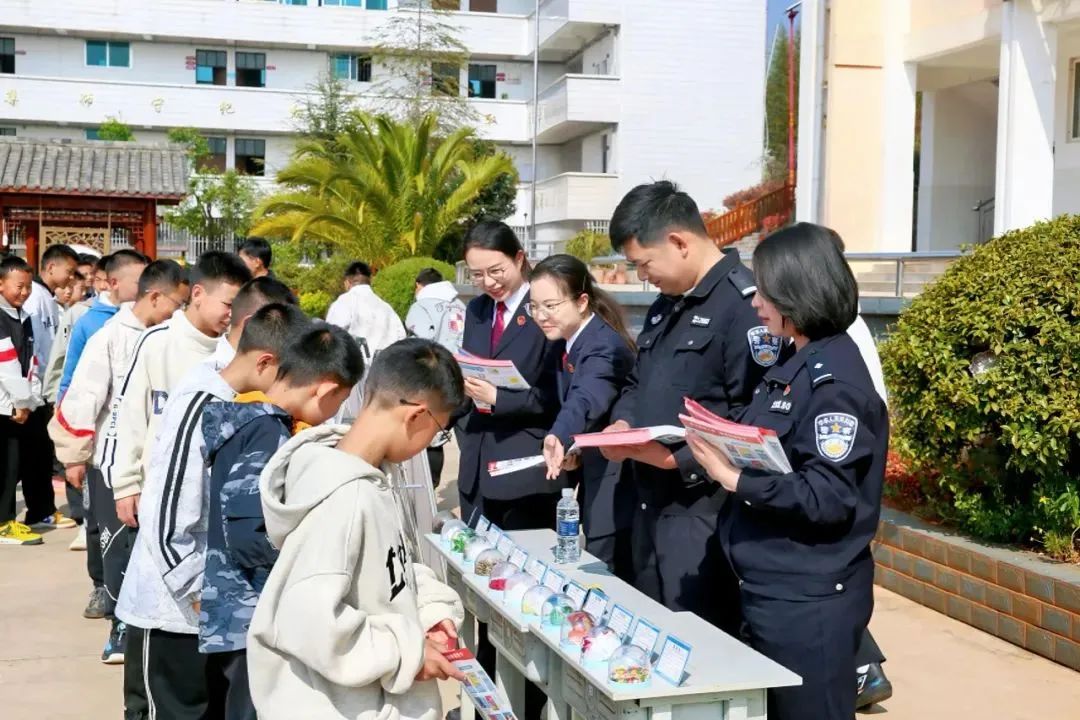 云南省人民检察院