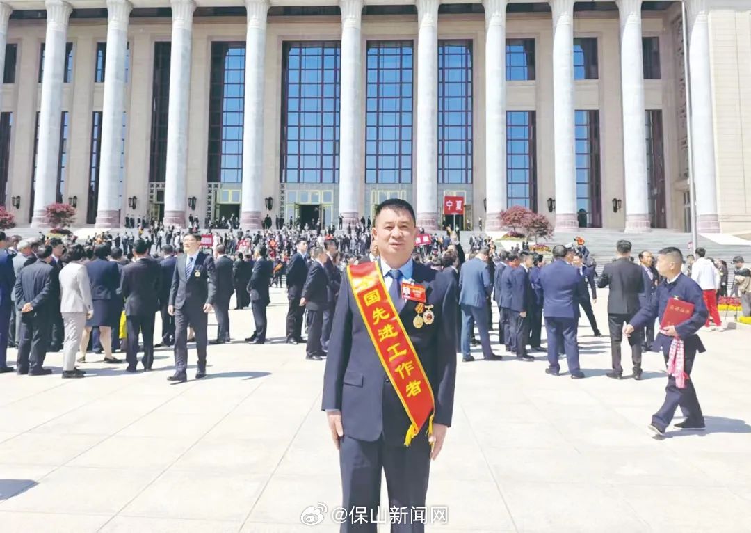 全国先进工作者杨绍军：愿为道上一颗石 铺出为民暖心路