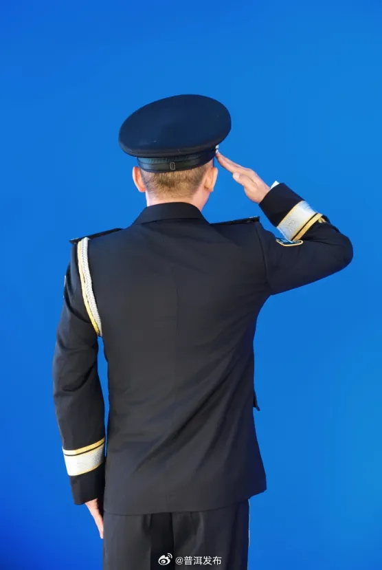 2025年度新时代青年先锋奖获得者温林锋：十八载坚守护边境平安