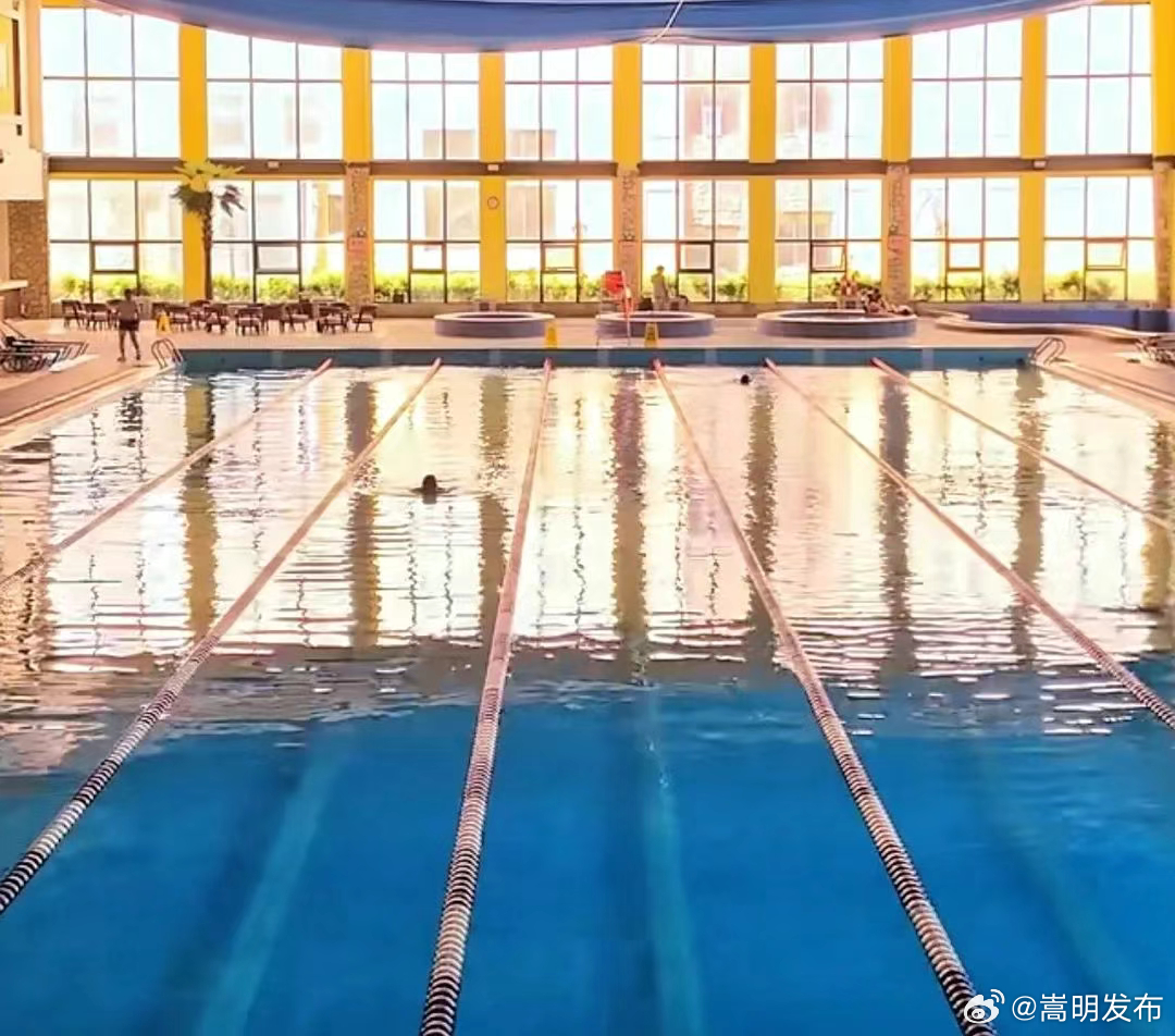 嵩明嘉丽泽避暑多样玩法——国际恒温室内游泳池