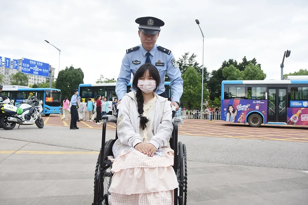 8099999街头巷尾微信