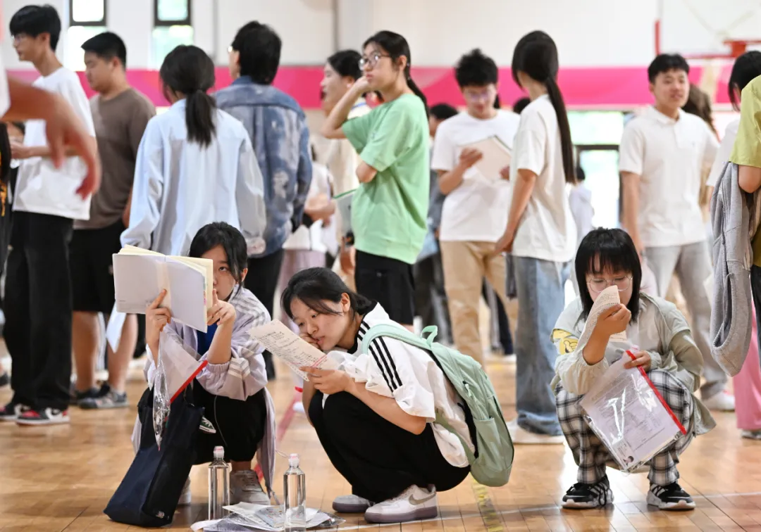 8099999街头巷尾微信