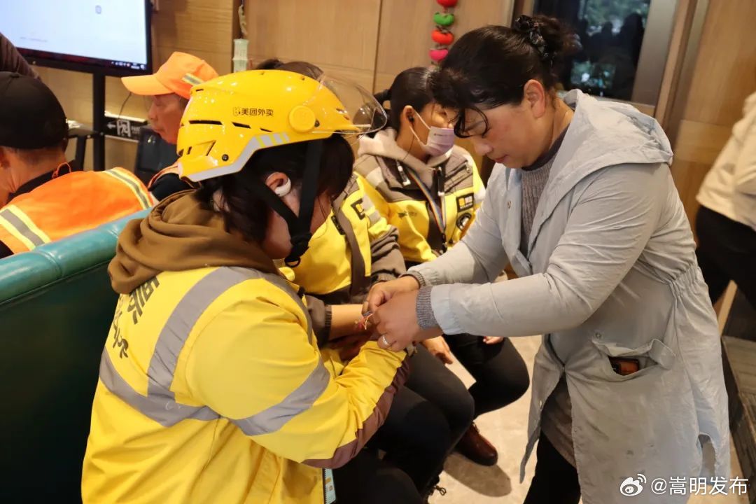 县总工会开展“工会驿站暖‘新’心 粽叶飘香共话端午情”主题活动