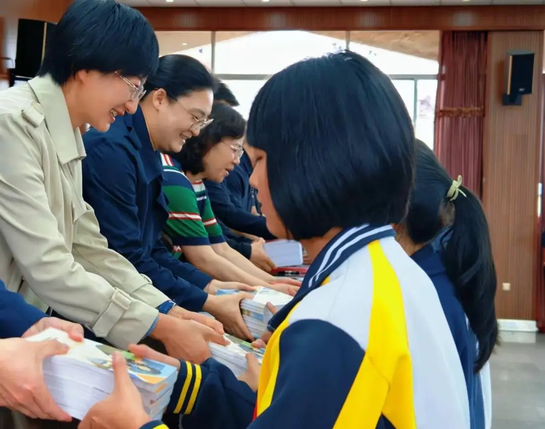 昆明西山教育体育