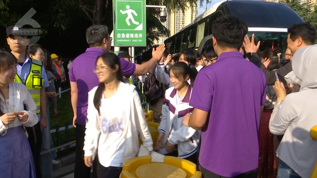 8099999街头巷尾微信