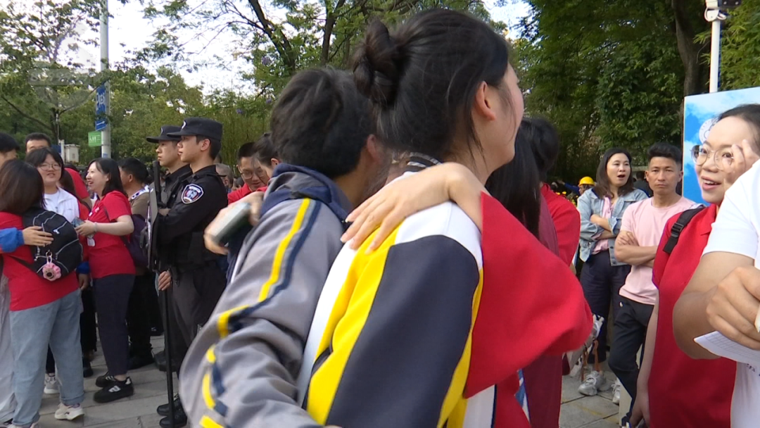 8099999街头巷尾微信