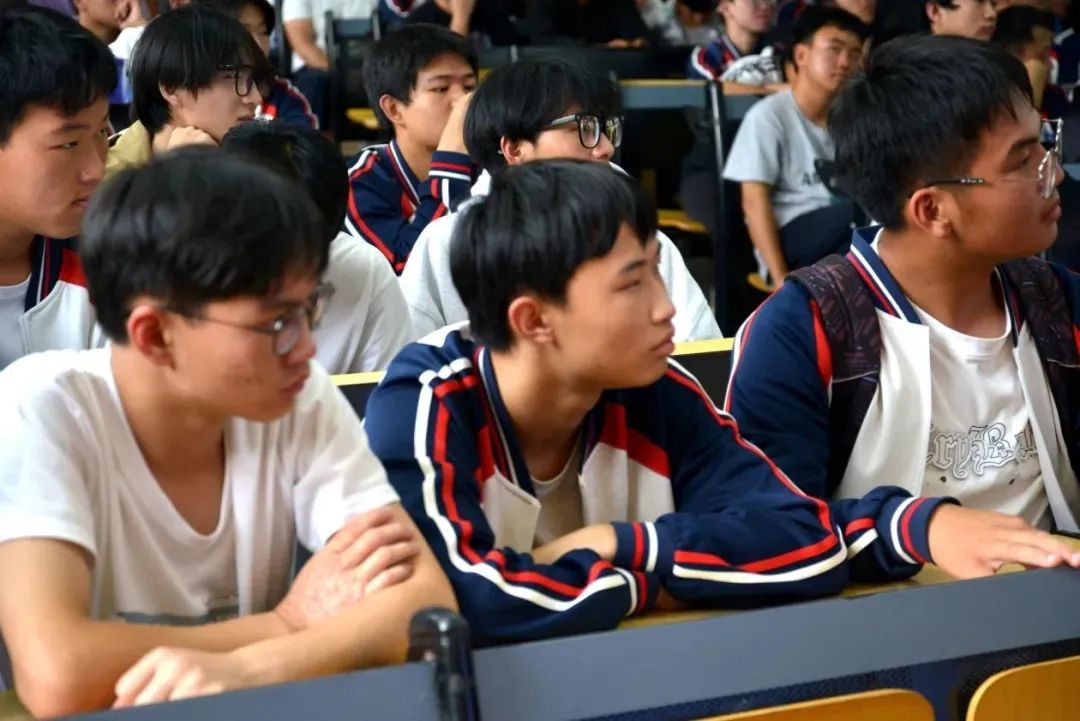 昆明西山教育体育