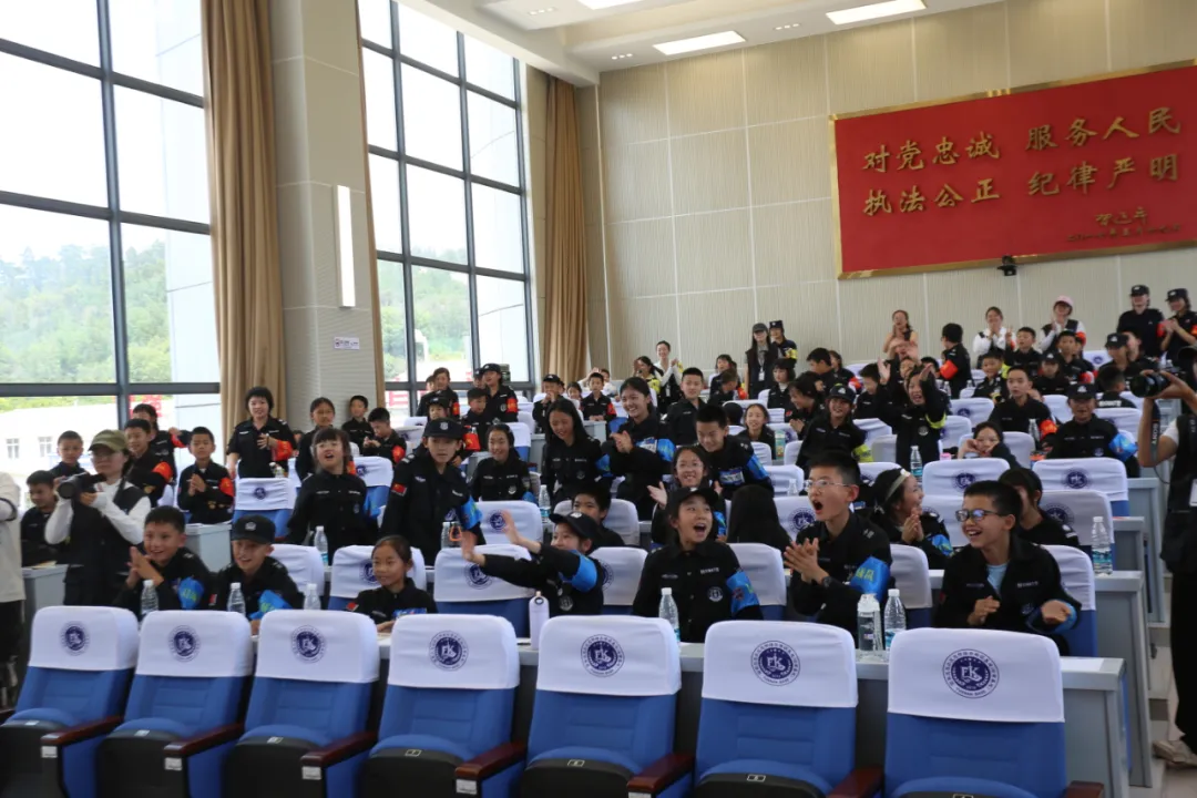 云南丽江警方