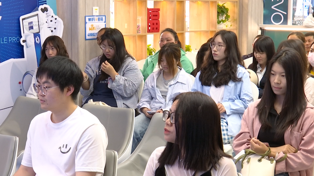 8099999街头巷尾微信