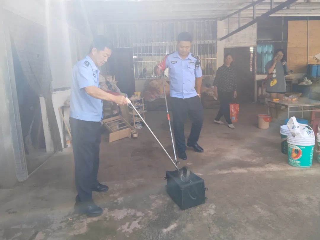 云南丽江警方