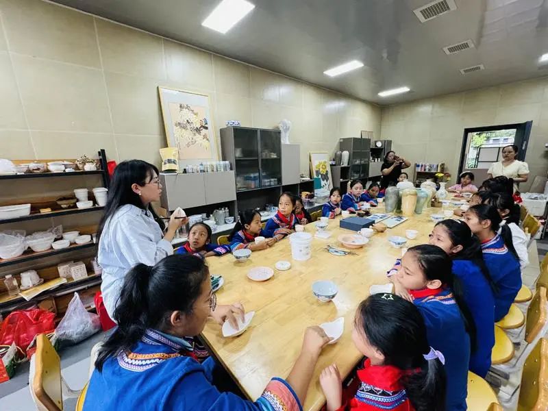 昆明西山教育体育