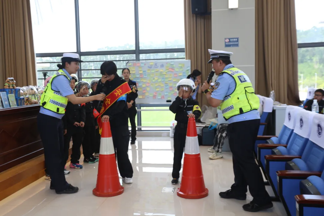 云南丽江警方