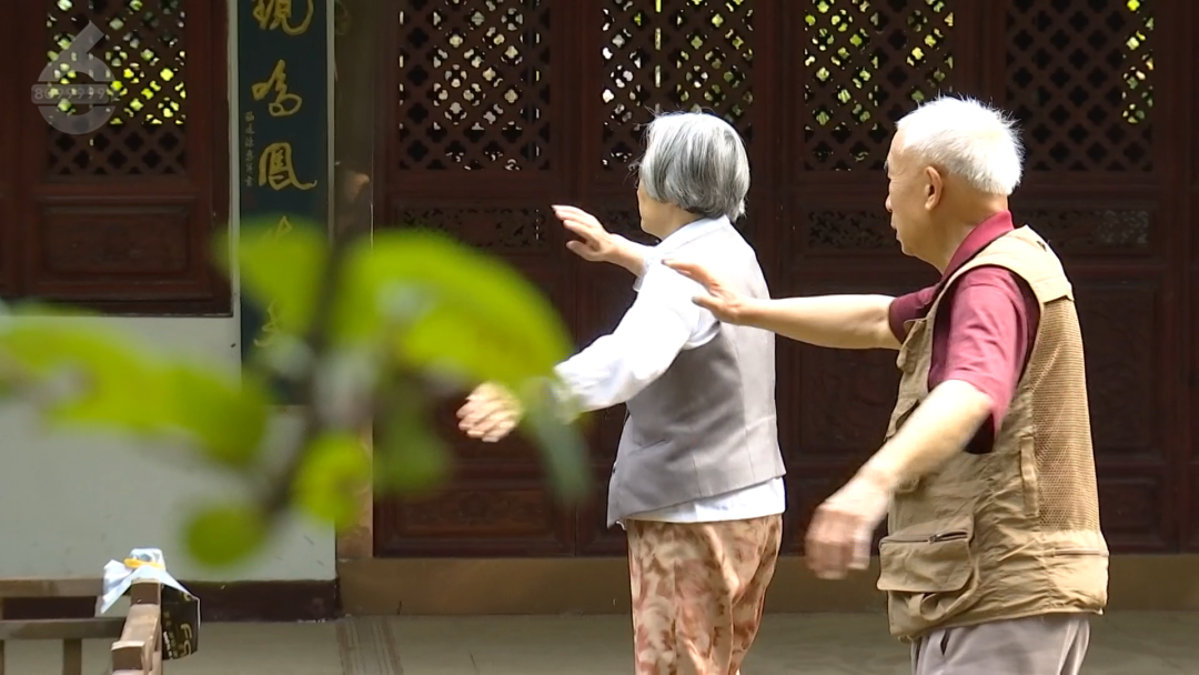 8099999街头巷尾微信