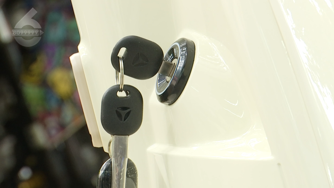 8099999街头巷尾微信