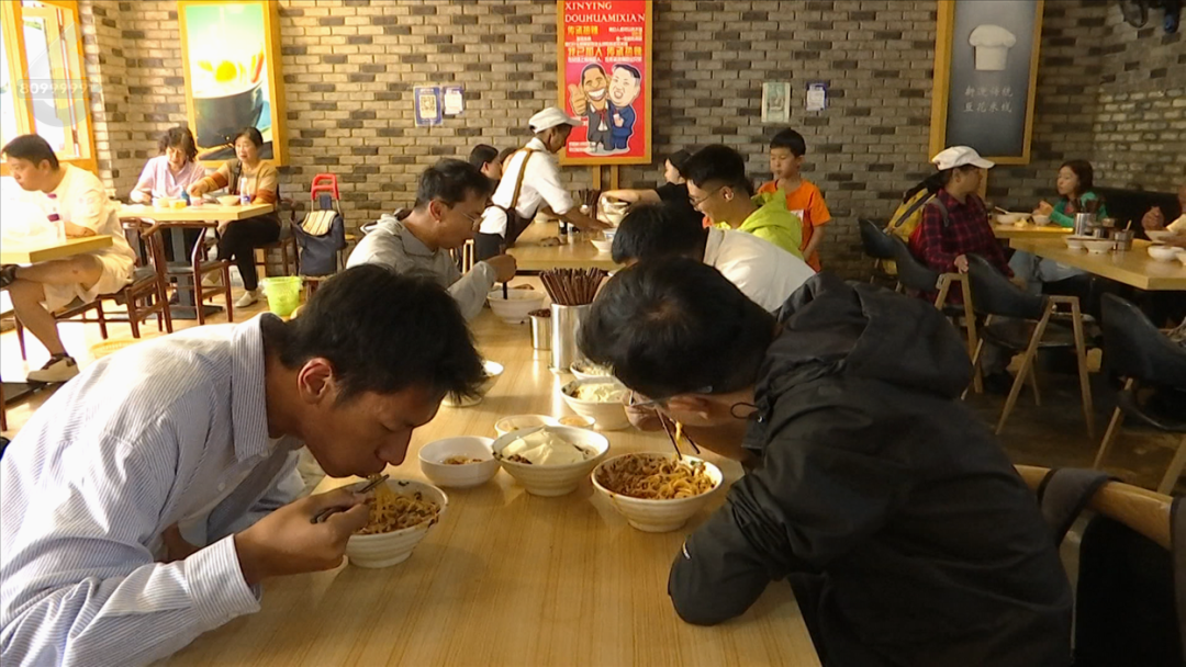 8099999街头巷尾微信