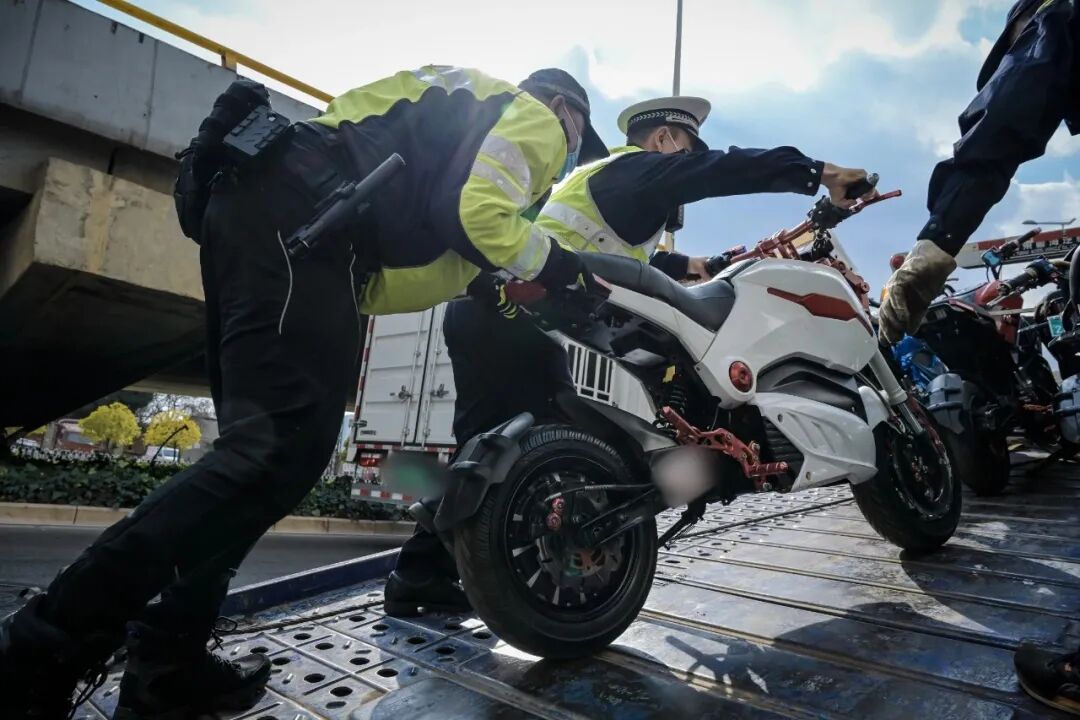 8099999街头巷尾微信