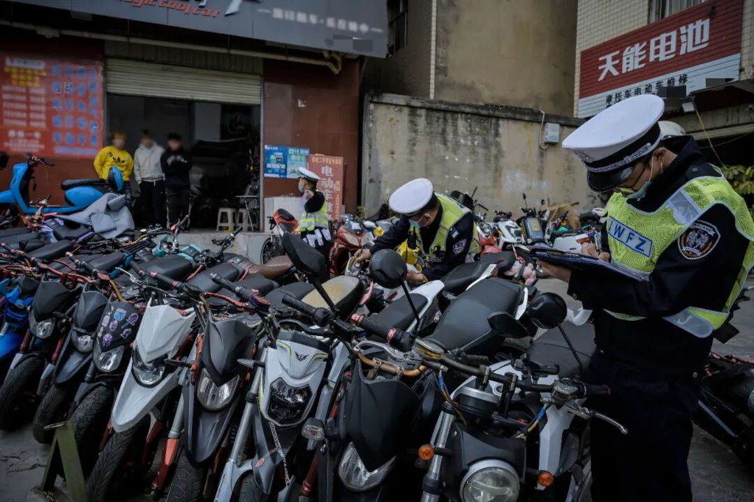 8099999街头巷尾微信