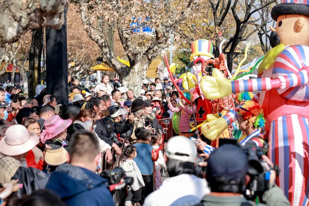 8099999街头巷尾微信