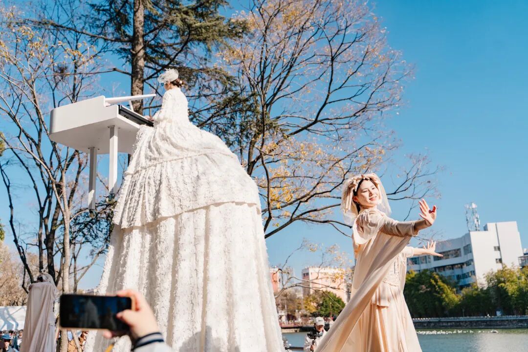 8099999街头巷尾微信