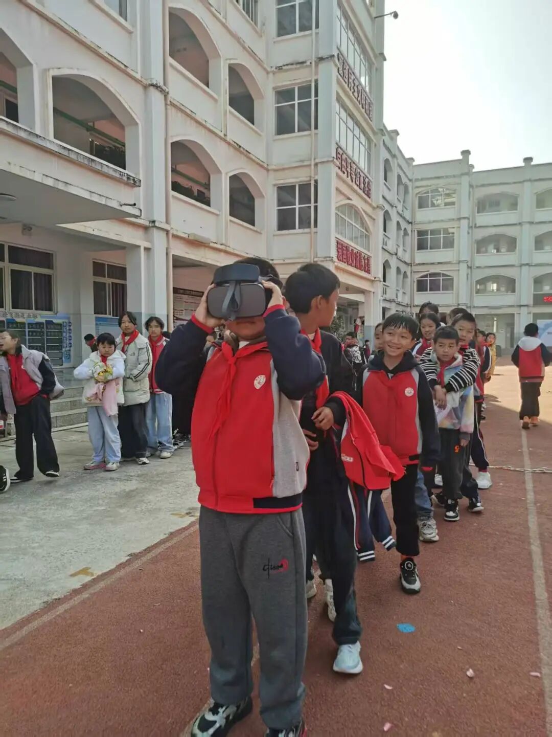 昆明西山教育体育