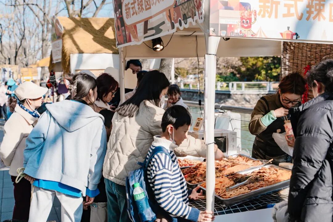 8099999街头巷尾微信