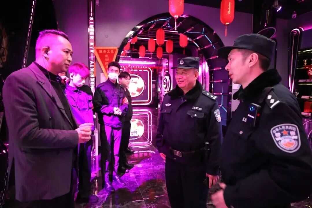 8099999街头巷尾微信